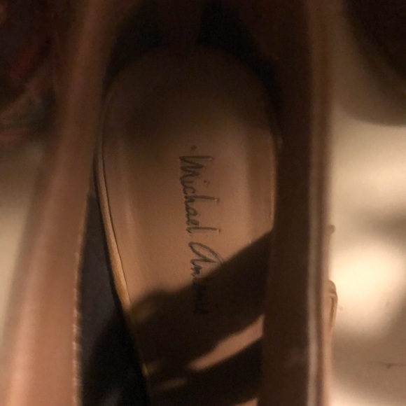 Fun pointy shoes! - Picture 2 of 2